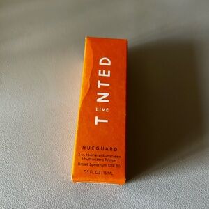 NWT Tinted Hueguard 3-in-1 Mineral Sunscreen, Moisturizer, Primer SPF 30